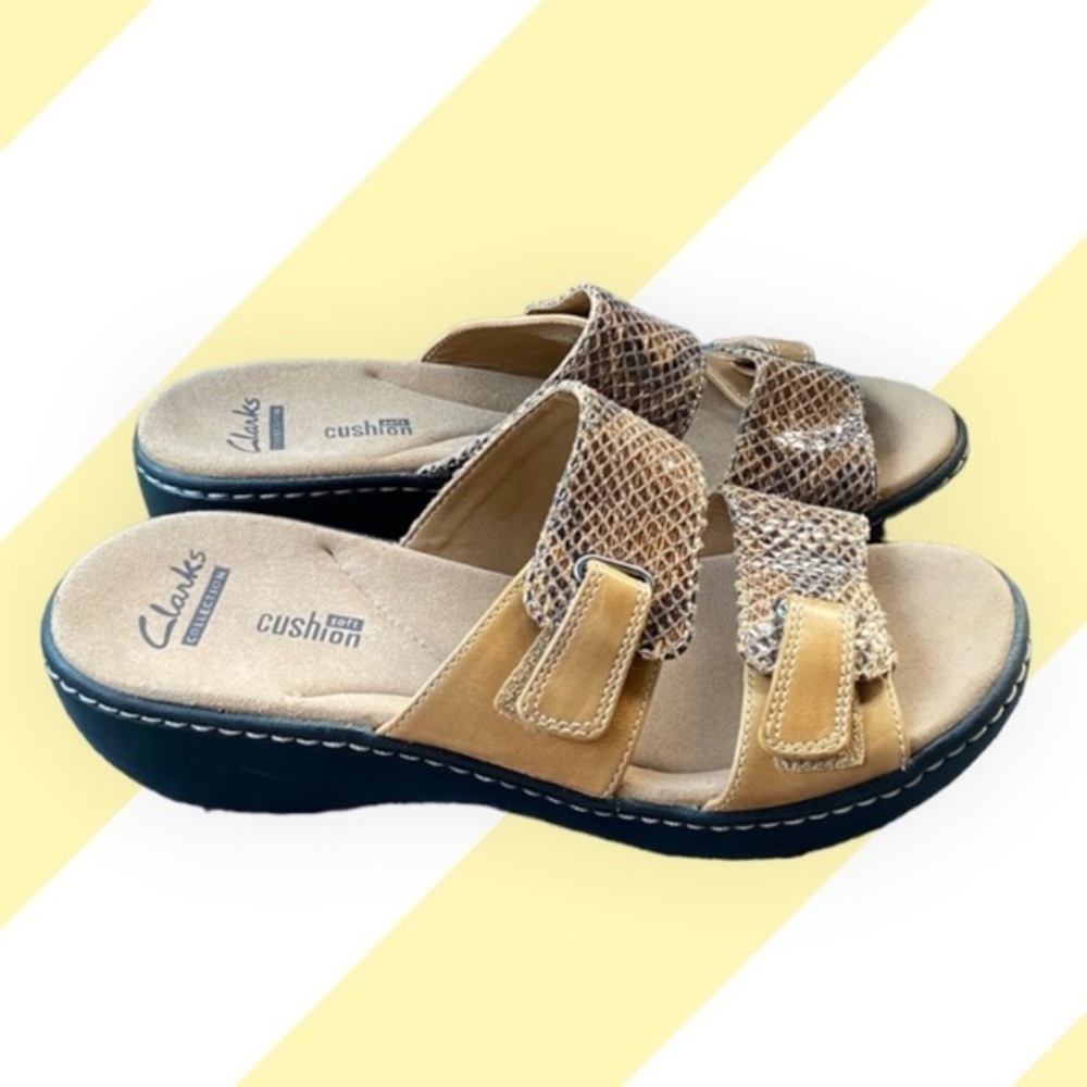 Clarks Shoes Sandal’s Women’s Size 7M Animal Print Slip On Open Toe‎